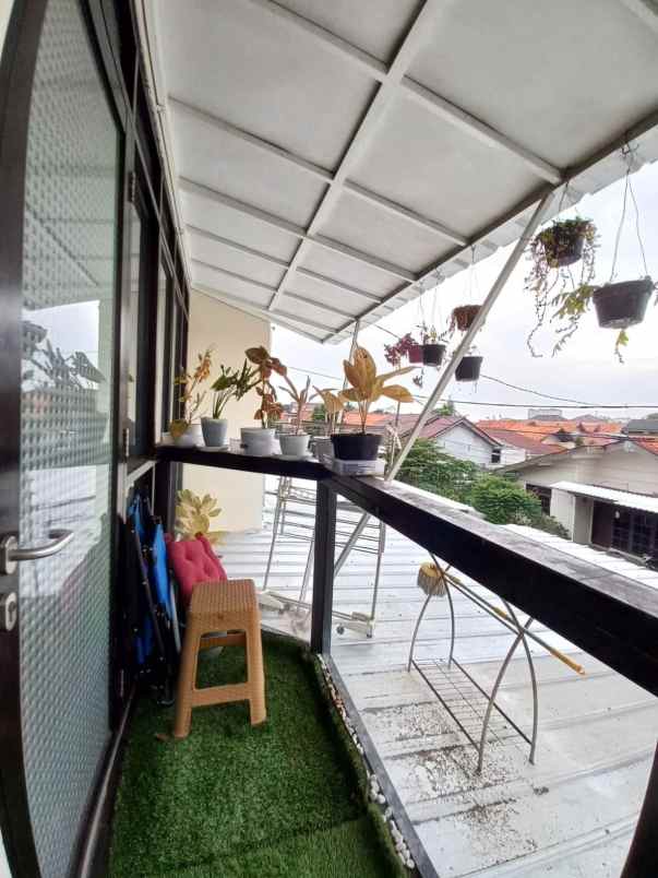 rumah 2 lantai furnished di kedaung ciputat