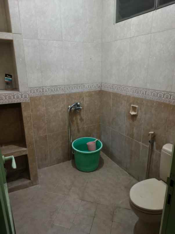 rumah 2 lantai mewah 520m 5kt dekat monjali ugm