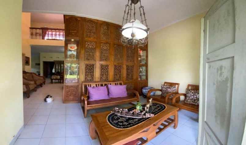 rumah 2 lantai mewah 520m 5kt dekat monjali ugm