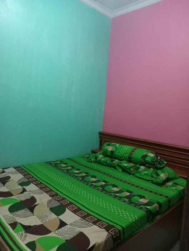 rumah 2 lantai murah 200 juta nego