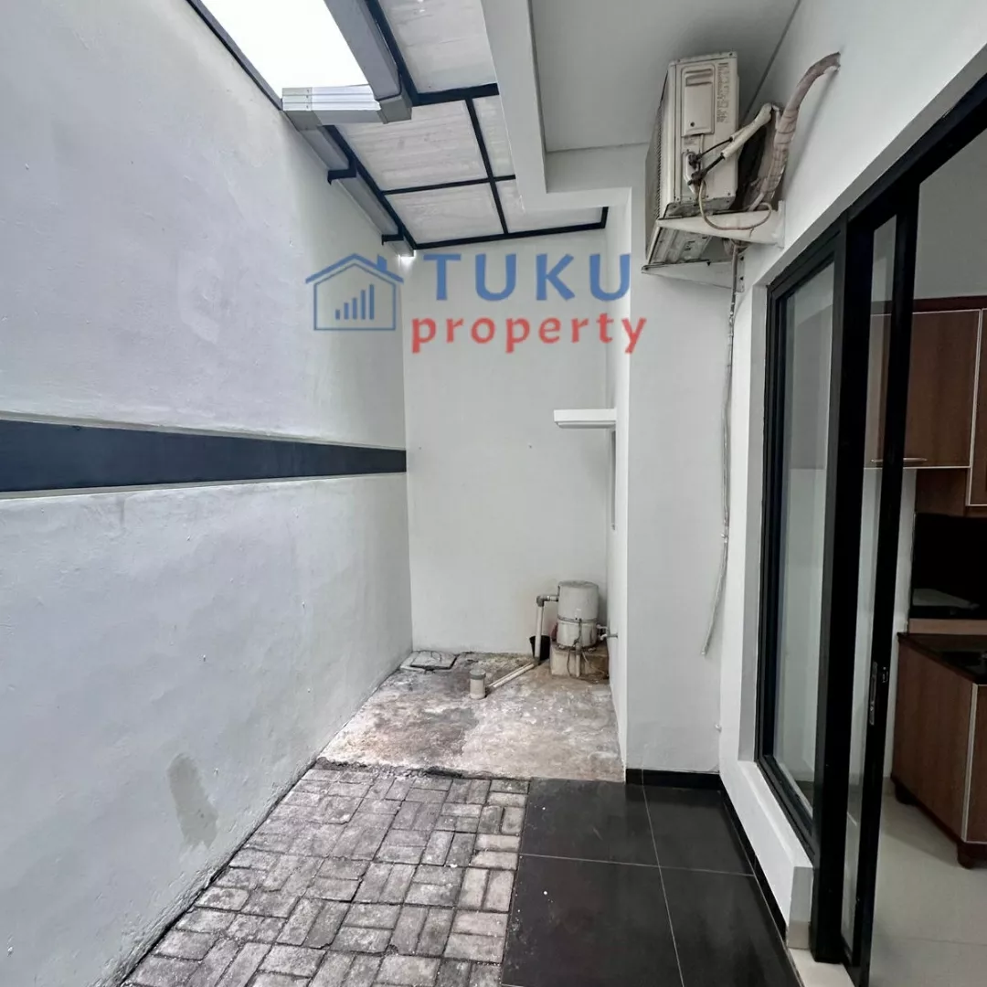 rumah 2 lt di bsd bintaro dekat sekolah jepang