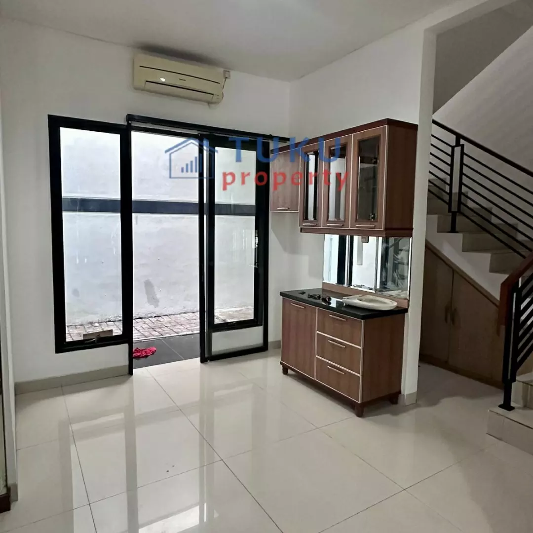 rumah 2 lt di bsd bintaro dekat sekolah jepang