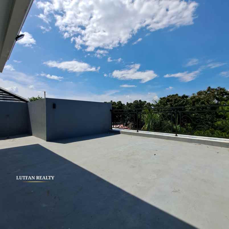 rumah american classic jagakarsa dekag tol brigift