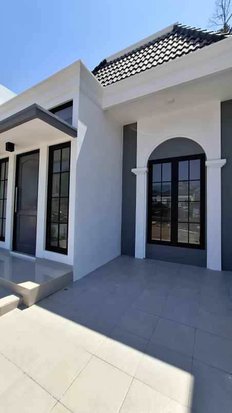 rumah american classic spek mewah banyumanik semarang