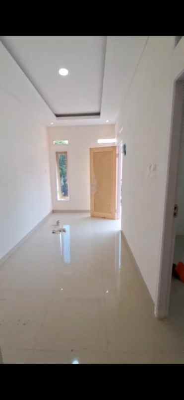 rumah baru dalam cluster di bebedahan sawangan depok