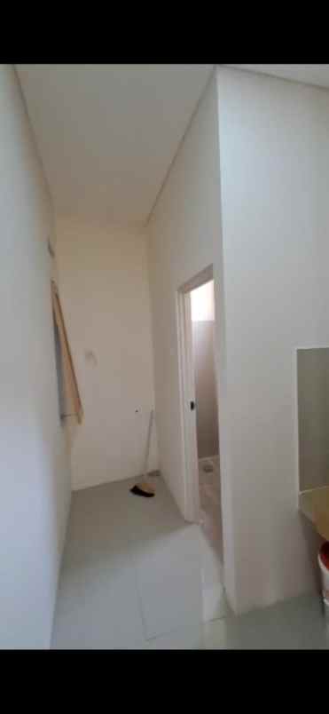 rumah baru dalam cluster di bebedahan sawangan depok