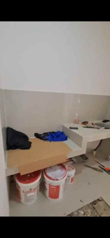 rumah baru dalam cluster di bebedahan sawangan depok