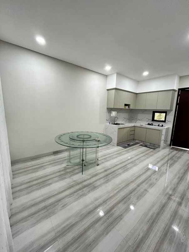 rumah baru mewah siap huni dipondok kelapa durensawit