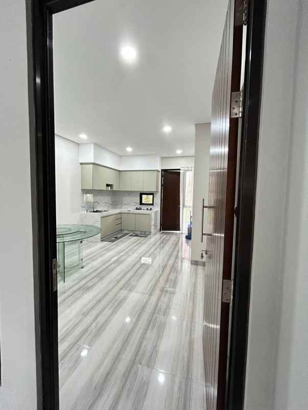 rumah baru mewah siap huni dipondok kelapa durensawit