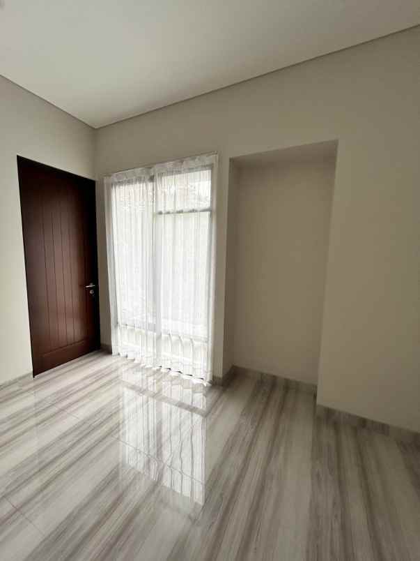 rumah baru mewah siap huni dipondok kelapa durensawit