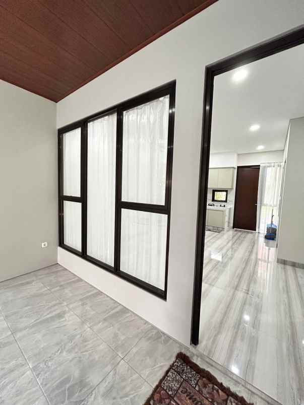 rumah baru mewah siap huni dipondok kelapa durensawit