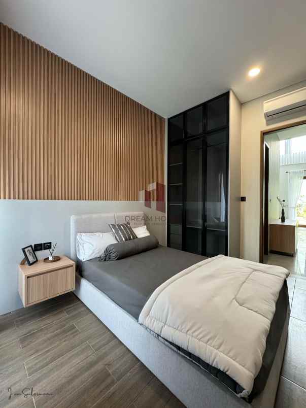 rumah baru modern 2 lantai dekat tol buah batu bandung