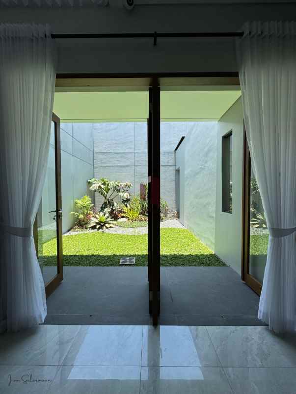 rumah baru modern 2 lantai dekat tol buah batu bandung