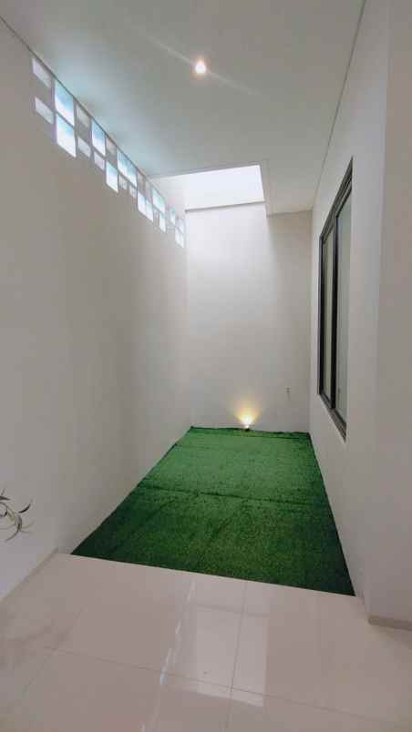 rumah baru modern di nusaloka bsd lt 98 lb 133 rp 2 4m
