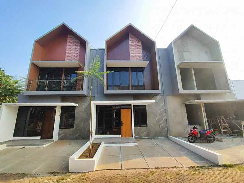 rumah baru ready di dekat pintu toll cimanggis depok