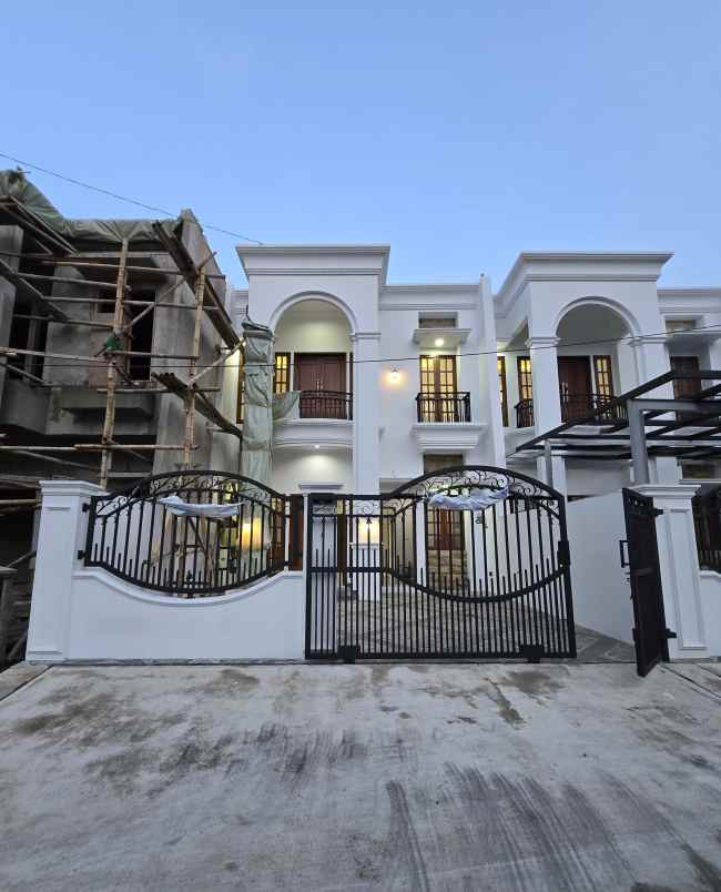 rumah baru siap huni akses lebar di duren sawit