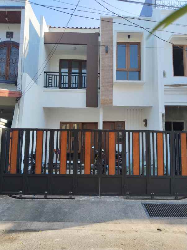 rumah baru siap huni pondok bambu jakarta timur