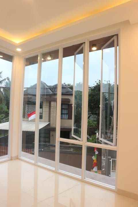 rumah bsd city 2 lantai siap huni