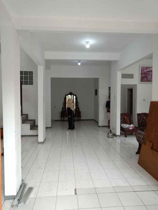 rumah cluster cibabat cimahi open space 3 lantai murah