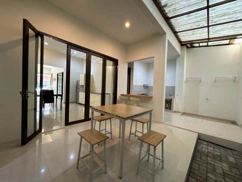 rumah dijual di pasteur mewah nyaman strategis