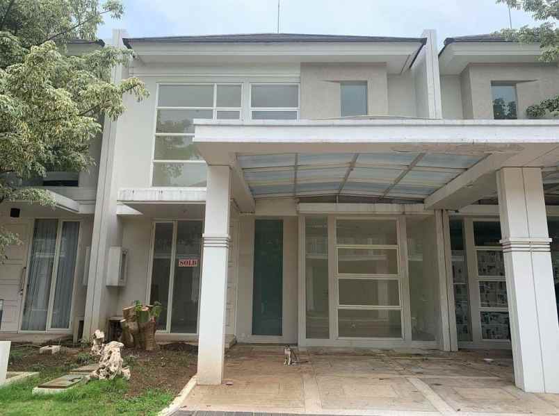 rumah dijual grand pakuwon south victoria surabaya