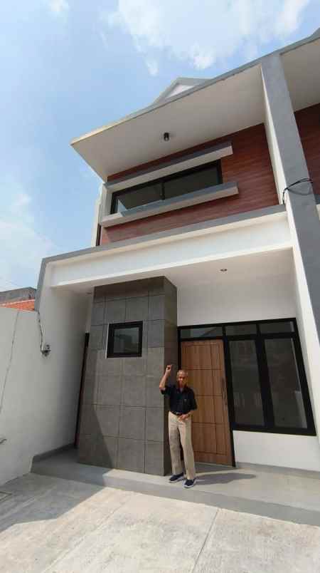 rumah dijual tenggilis mejoyo selatan surabaya timur