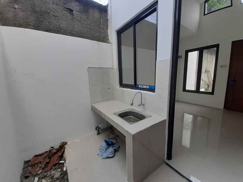 rumah dp 2jt free biaya 3 menit tol jatijajar depok