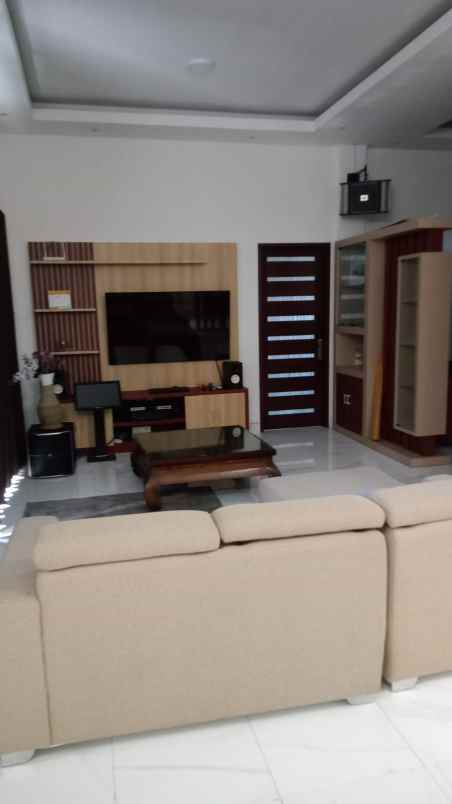 rumah furnished view sawah lukluk mengwi badung bali