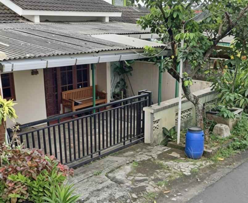 rumah gedawang banyumanik semarang