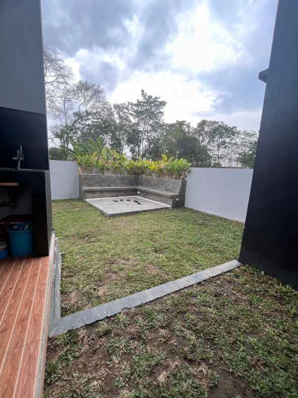 rumah jakal 780 juta dekat ugm uii