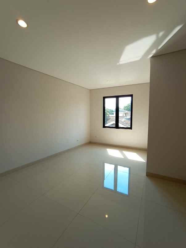 rumah jalan cendrawasih