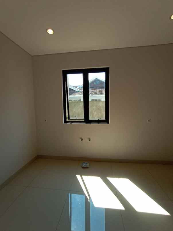 rumah jalan cendrawasih