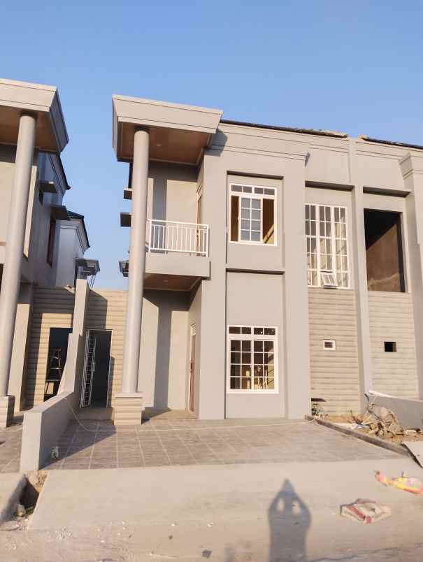 rumah jl kaliabang tengah kec