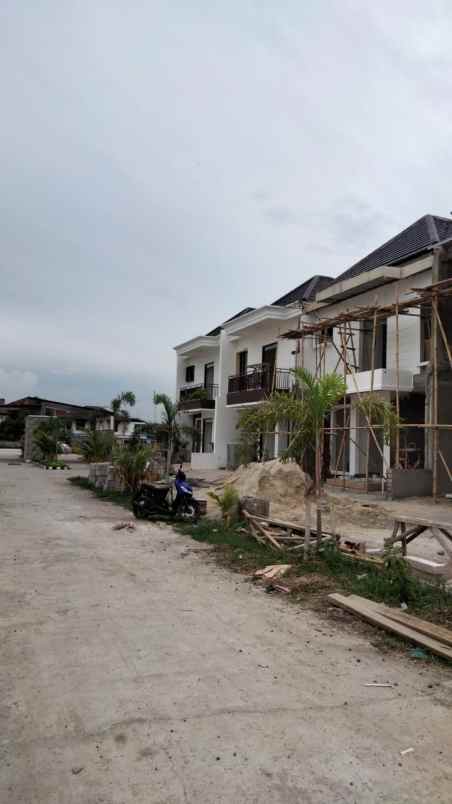 rumah jl raya kaliabang tengah