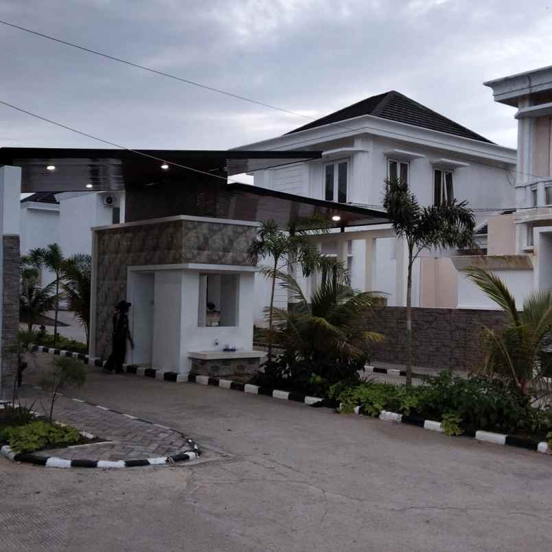 rumah jl raya kaliabang tengah