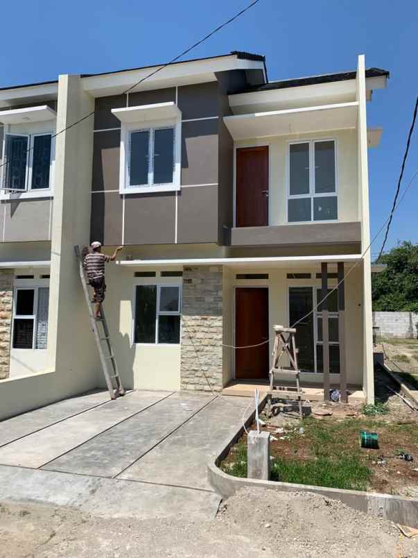 rumah jl raya karadenan sukahati