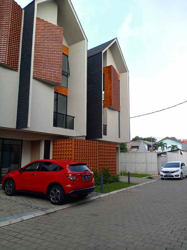 rumah jl rusa pondok ranji