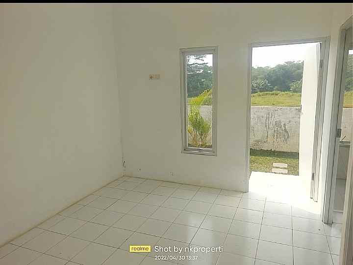 rumah jln raya alternatif