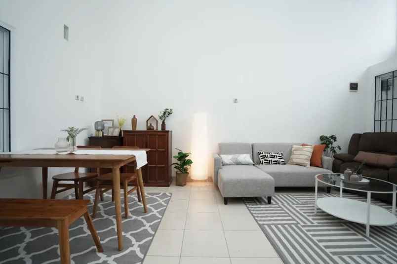 rumah jln raya permata cimanggis