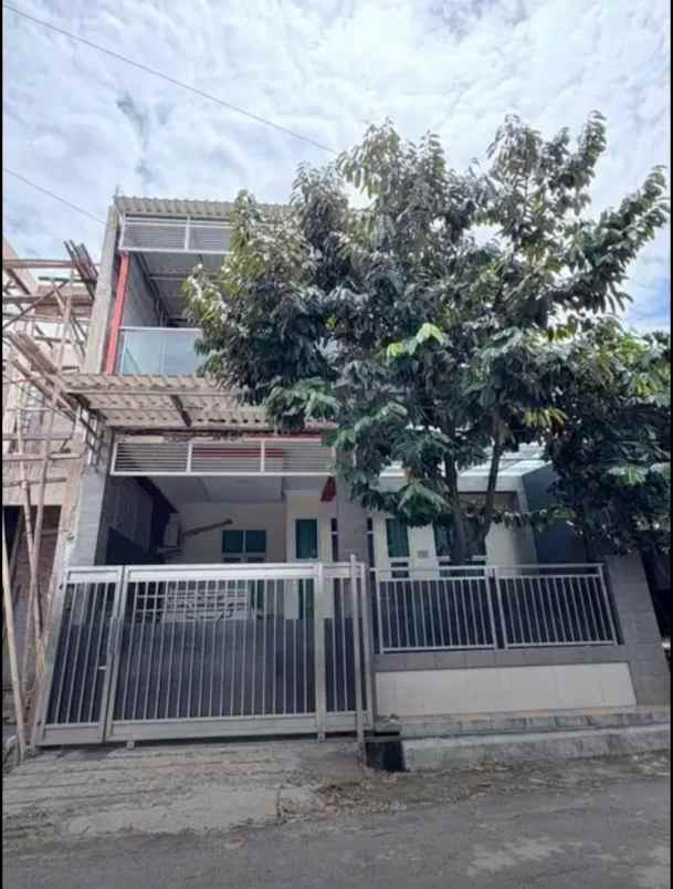rumah keren beken di jati asih