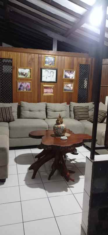 rumah komplek padasuka indah hook lt besar