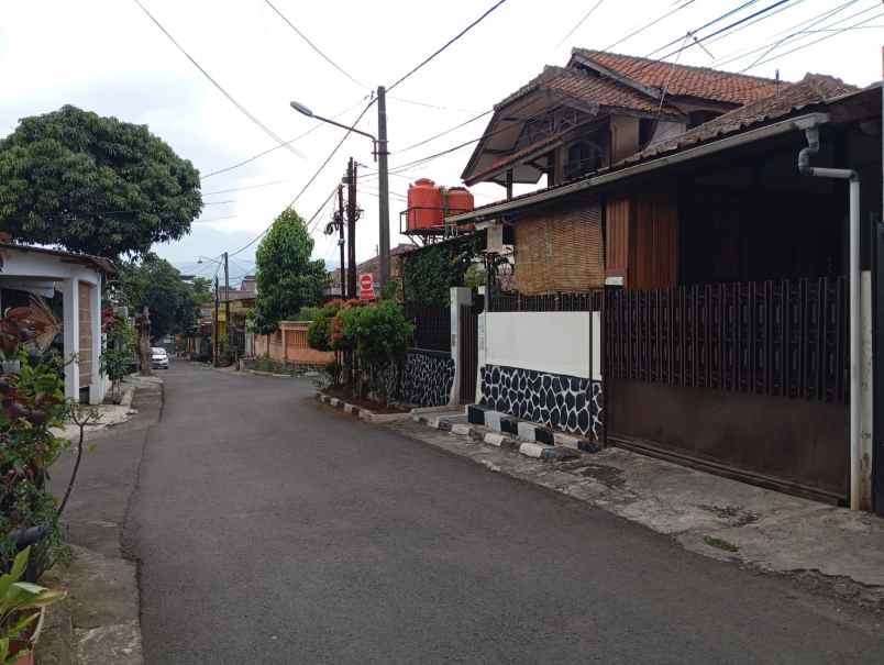 rumah komplek padasuka indah hook lt besar