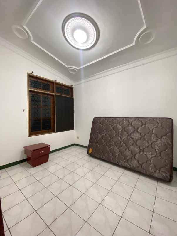 rumah kutisari tengglis mejoyo surabaya