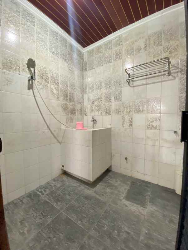 rumah kutisari tengglis mejoyo surabaya