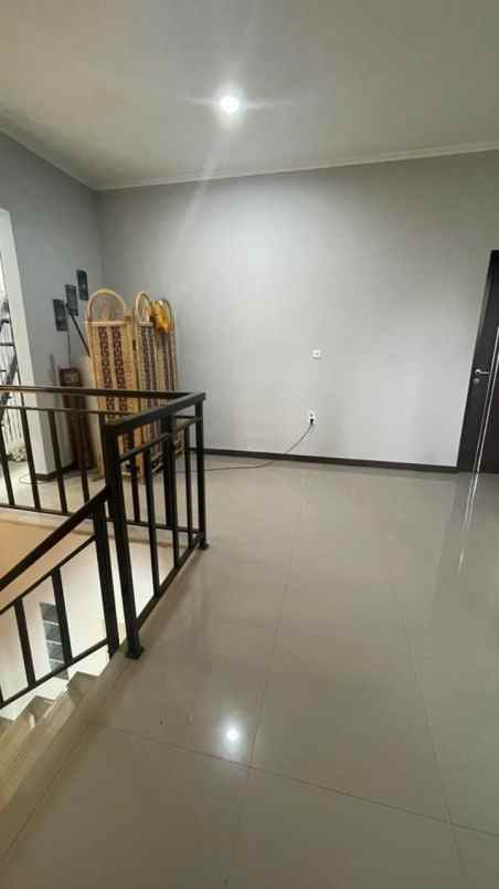 rumah luas cikahuripan lembang bandung