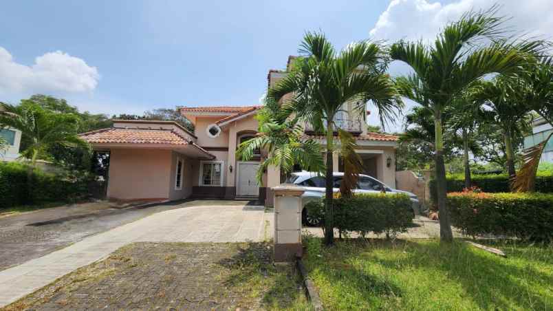 rumah mewah di lippo karawaci tangerang