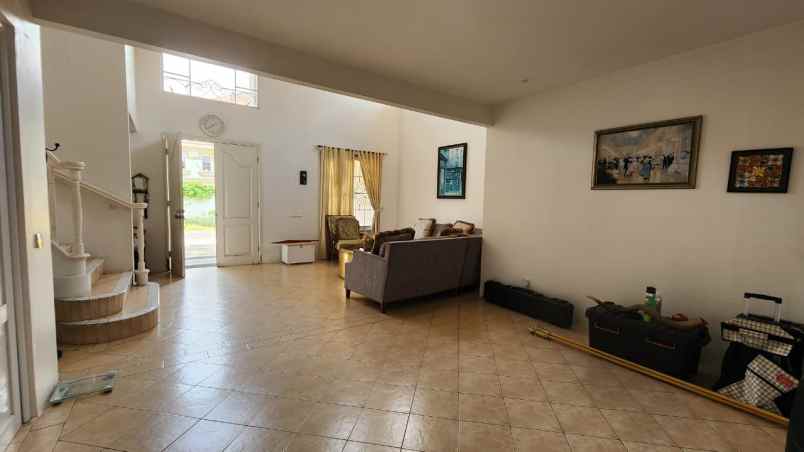 rumah mewah di lippo karawaci tangerang