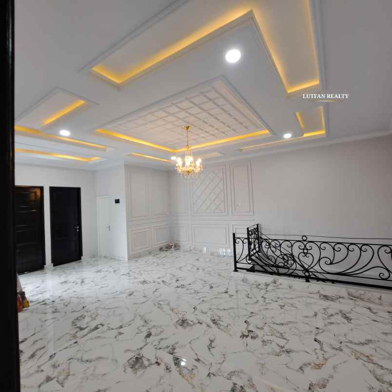 rumah mewah mediterania modern jagakarsa non cluster