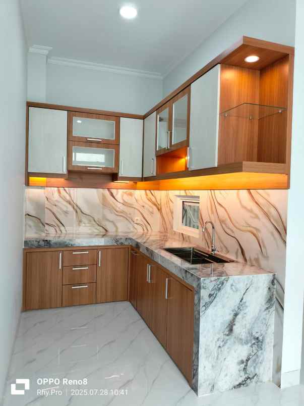 rumah mewah siap huni dekat stadion maguwoharjo sleman