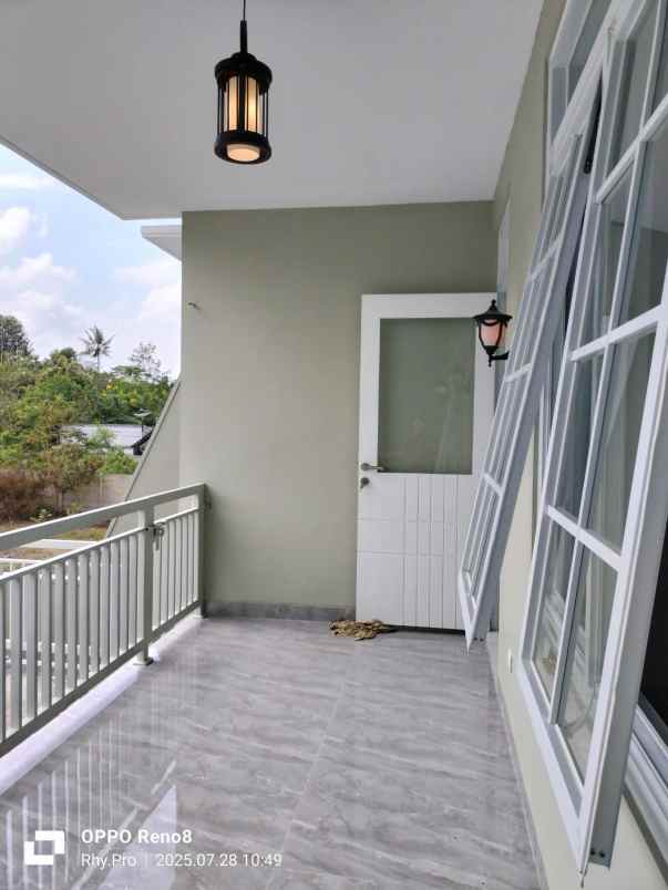 rumah mewah siap huni dekat stadion maguwoharjo sleman